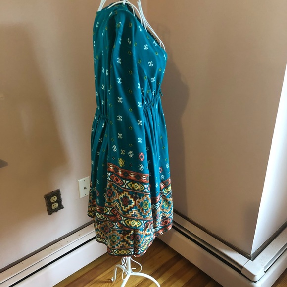 Dress - Picture 2 of 3